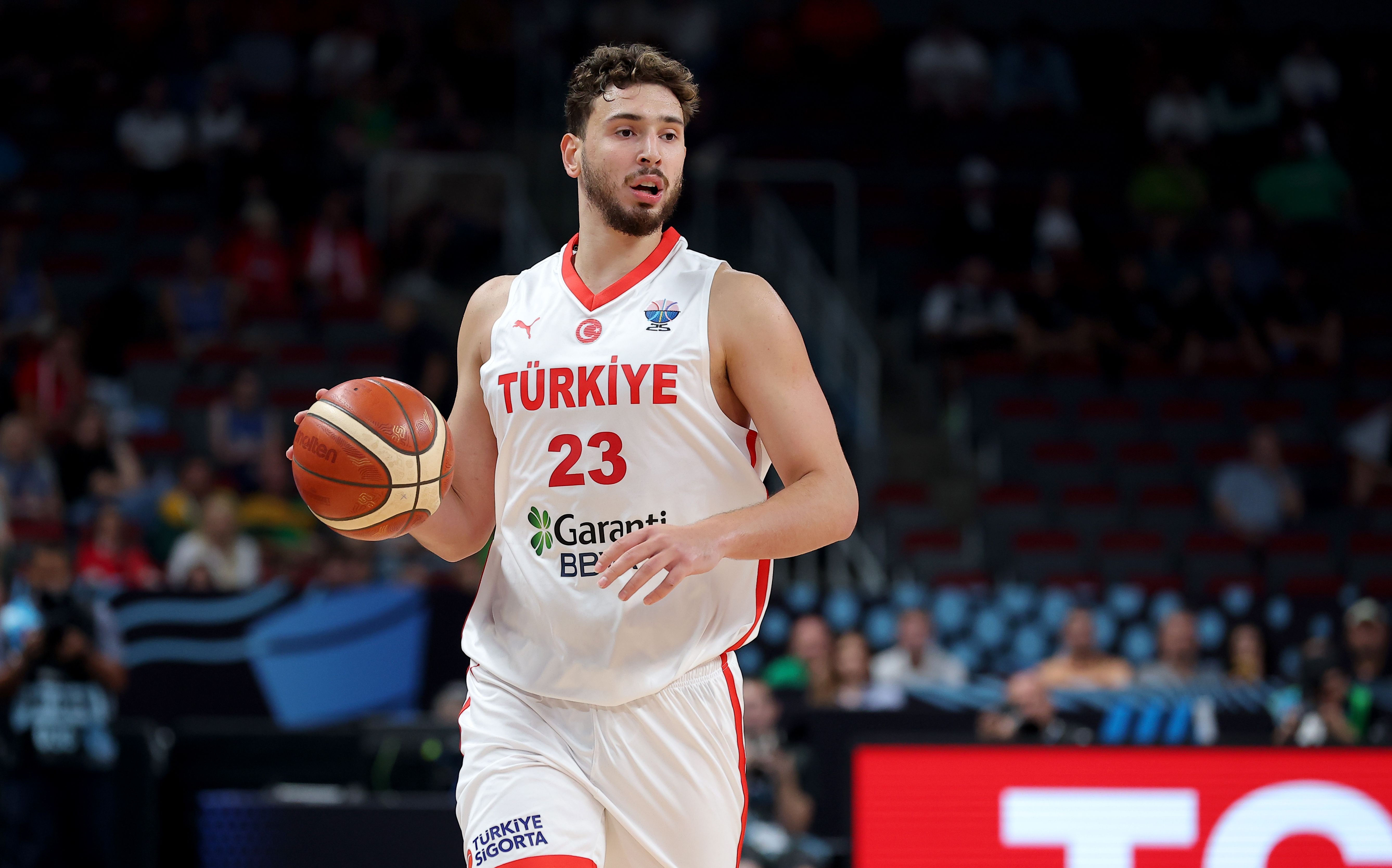 鲁迪：我不惊讶申京的优异表现 他像高大控卫打球很聪明